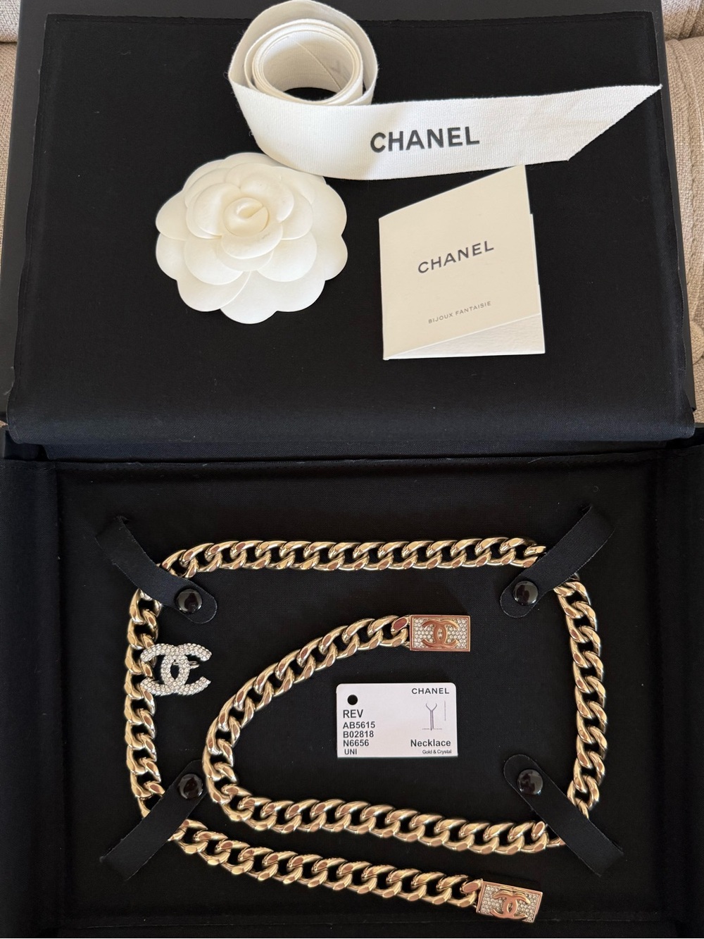 CHANEL Cruise 2021 Balade en Méditerranée Gold Crystal CC Curb Chain Necklace